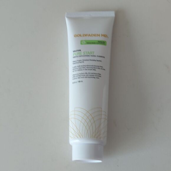 GOLDFADEN MD Pure Start Detoxifying Facial Cleanser - Picture 4 of 6